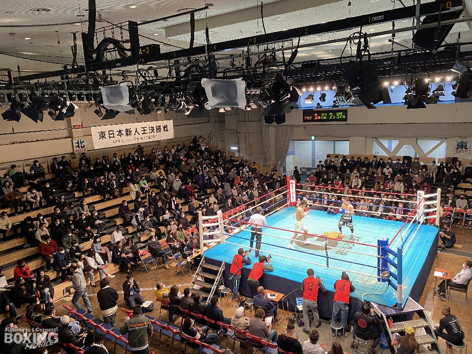 ��y���z�[��