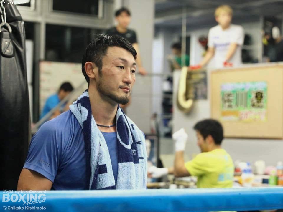 ��������(�O��)���E���𕉏��A�h�q���f�O�B