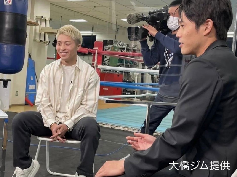 ��㏮�킪����̕񓹃X�e�[�V�����ɏo��