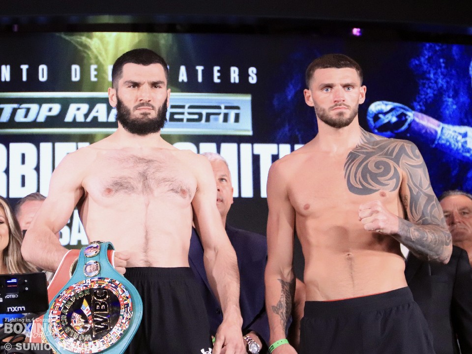 �j���[���[�N�Ό�