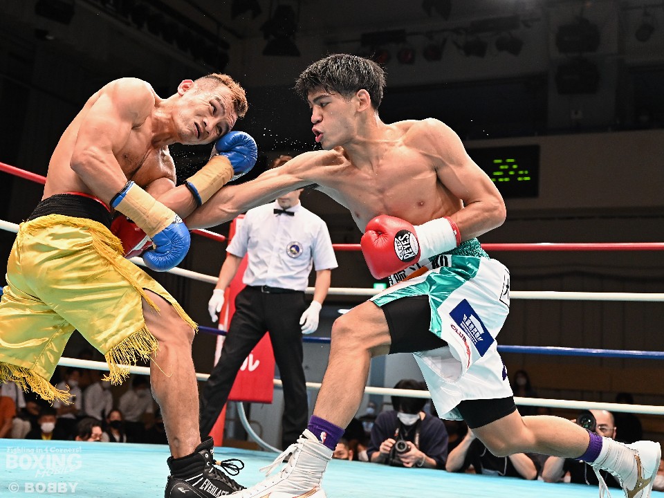 �E:��p���l(�u��)���ϋɓI�ɍU�߂����c