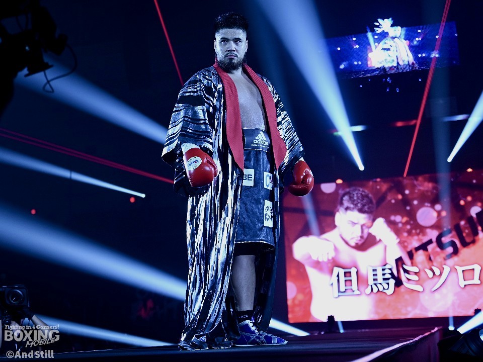 但馬ブランドン ミツロ(KWORLD3)