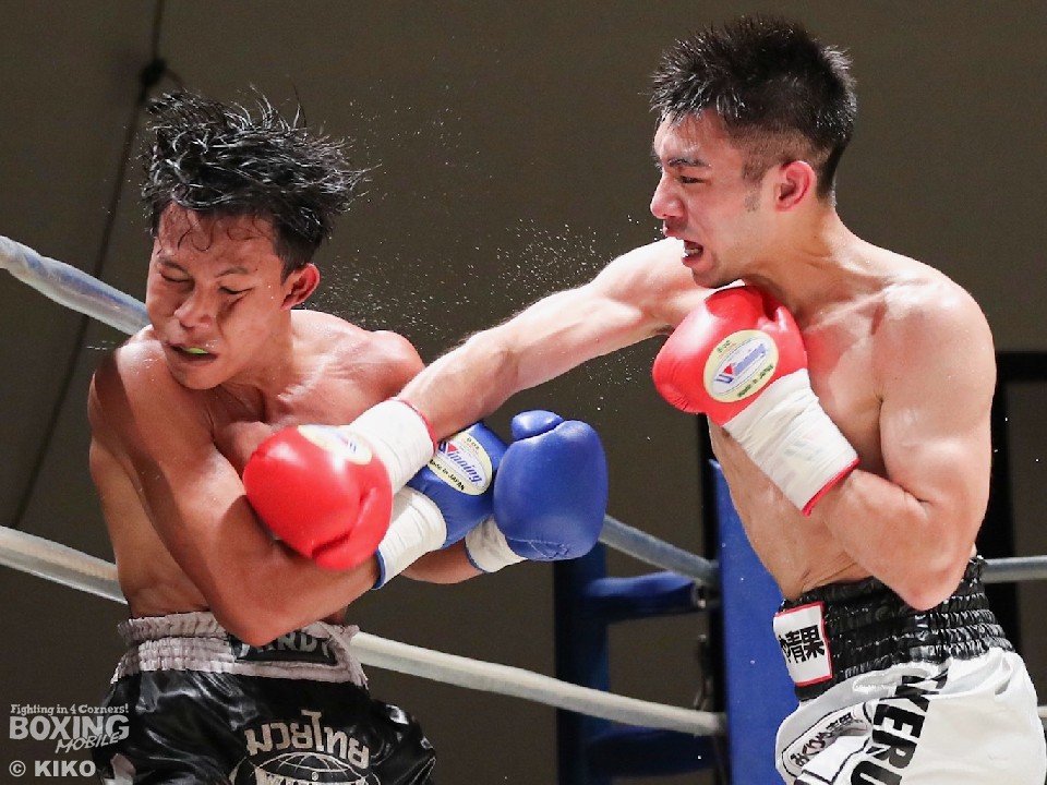 井上彪(六島)が攻め立てる