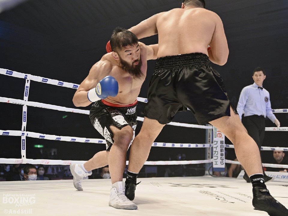 �T�g�V�E�C�V�C���{�N�V���O2��ڂɗՂ�!