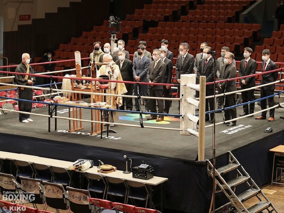 安全と発展を祈願