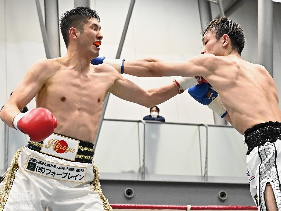 勝利を掴んだのは?