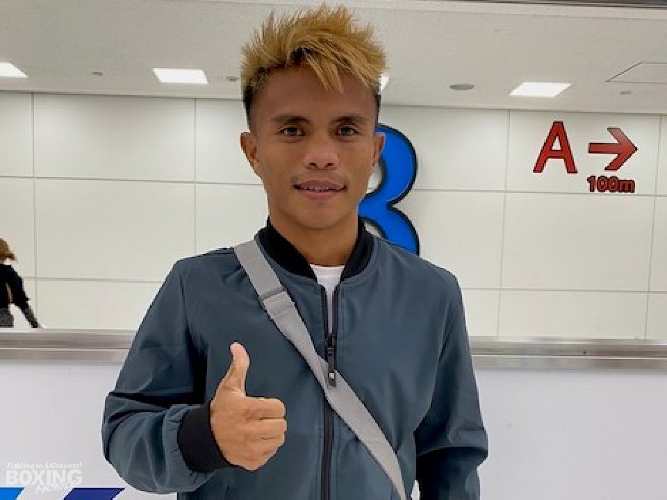 ���l�E�}�[�N�E�N�A���g�u�A�b�ƌ��킹��v