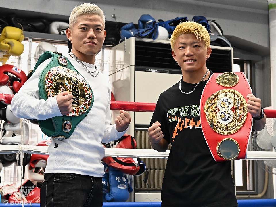 �������āA����K�B2�l�œ�����O�𑱂���B