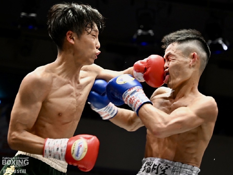 サウスポー対決!