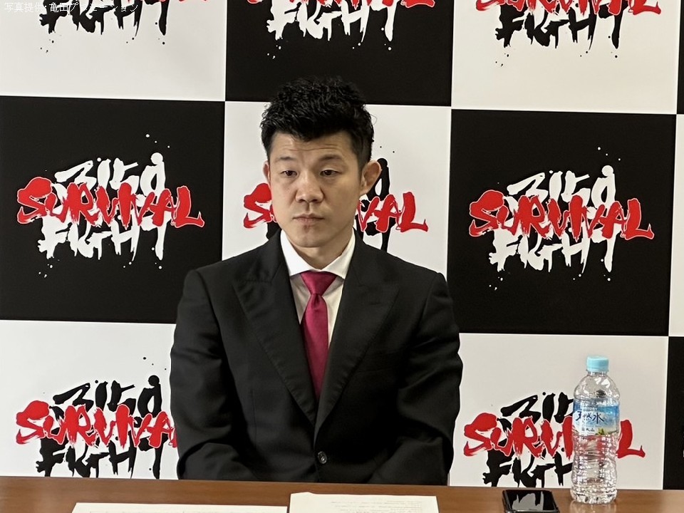 �G�f�B�I���A���[�i����2�ŊJ��