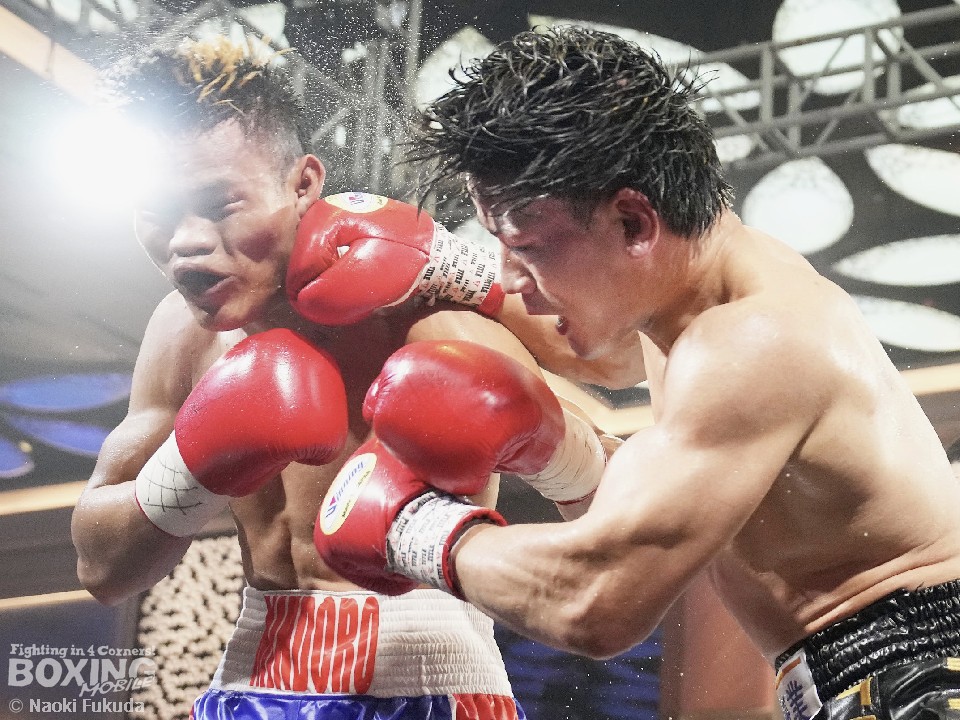 迫力の打ち合い!