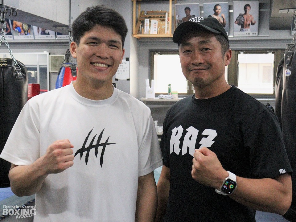 ���я��r�g���[�i�[�ƕ����𐾂���