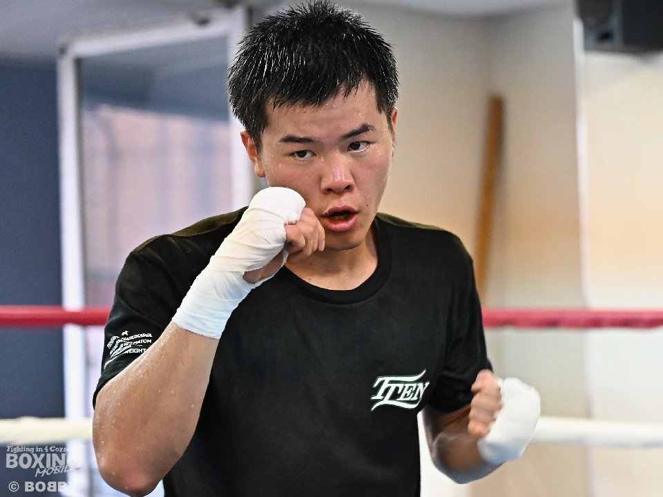 �ߐ{��V�S! ���E�����J�[�Ɉ����p�t�H�[�}���X!