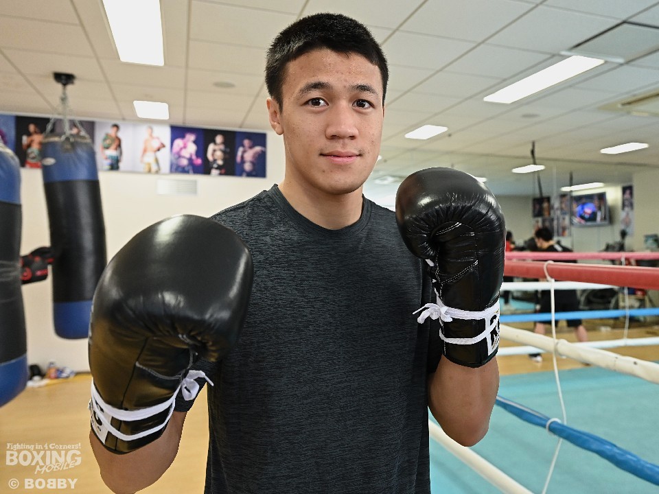 �_�u���^�C�g�����Lemino���Ɛ胉�C�u�z�M!