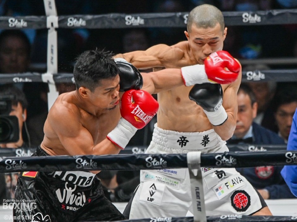 ���c���̍��ɒ���!