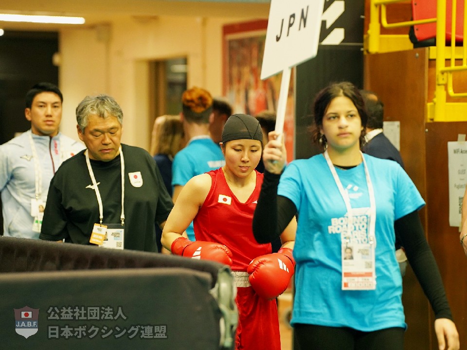 �C�^���A�Ō����������Ă���