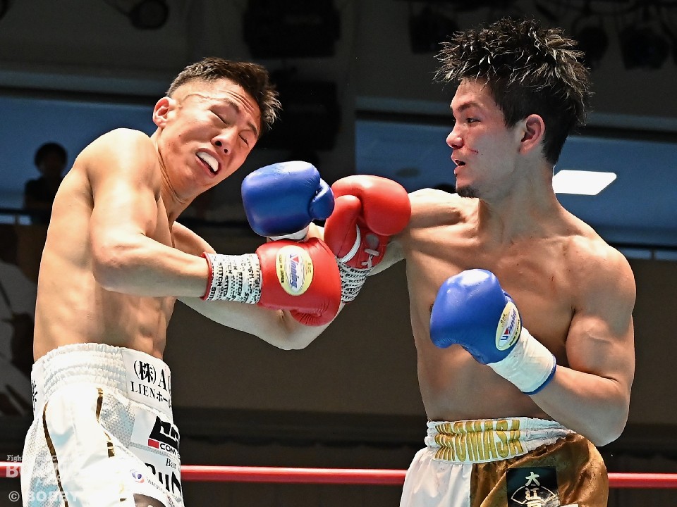 ���{�����J�[�Ό�!