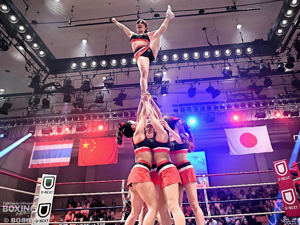 オープニングショー