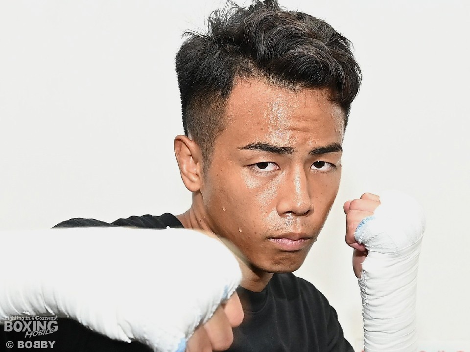 V1戦に臨む武居由樹(大橋)