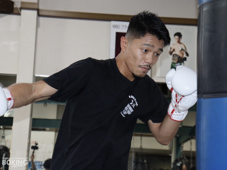 ���J���l! 3�̃L�[�p���`�Ŏw������҂����j!