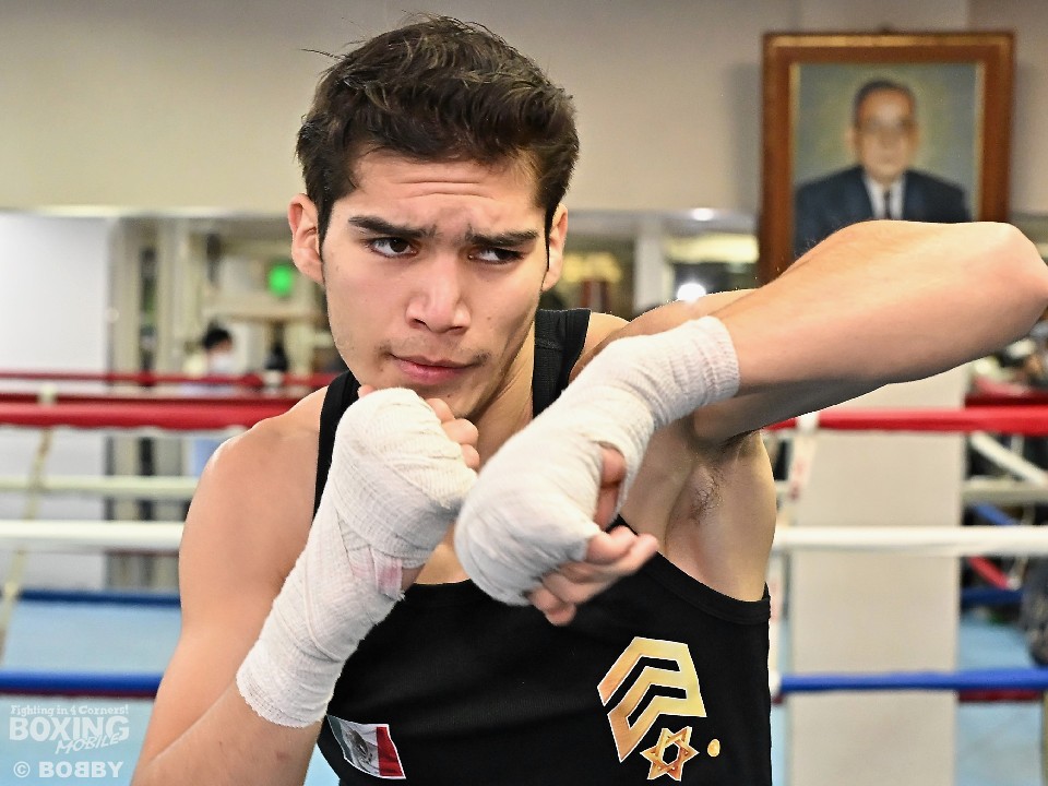 �N�G�W�����uWBC�̃x���g�̓��L�V�J���ɑ��������x���g�v