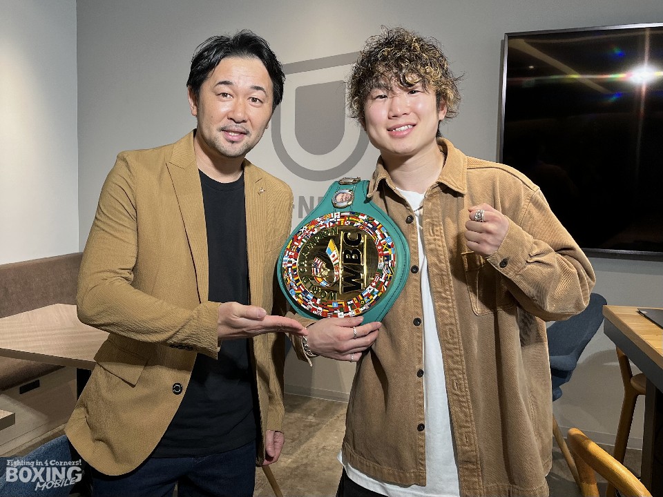 ���n���l�N���R���T��ƃ��[�����U��Ԃ�