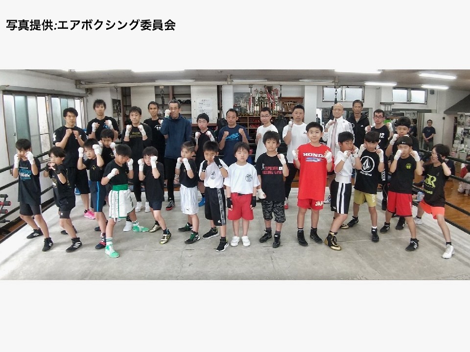 �Ԍ`�W���ŊJ��