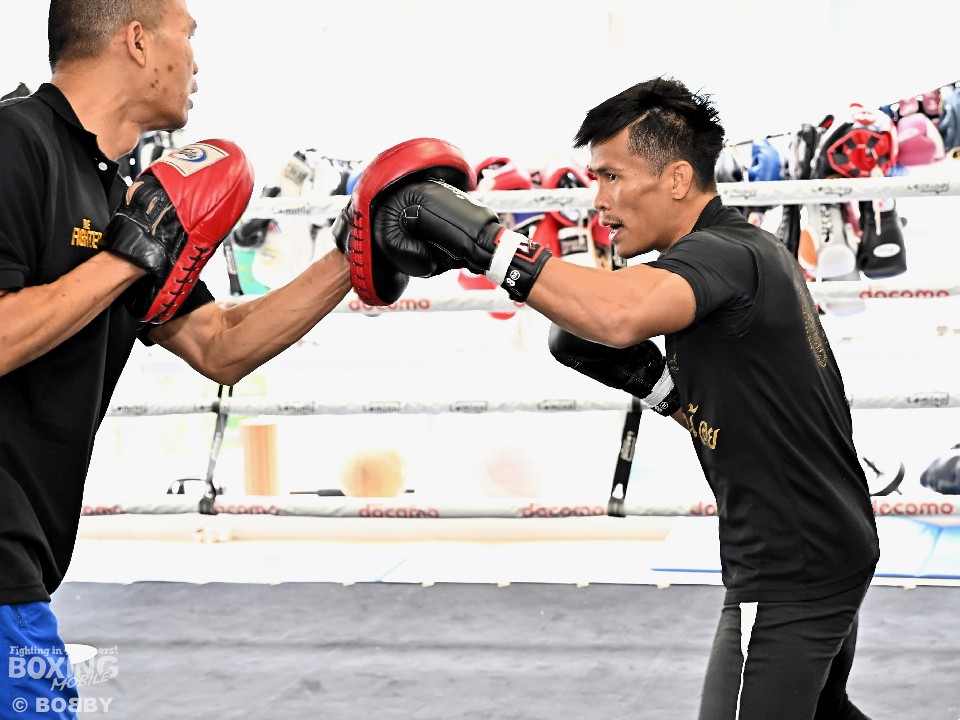 �����W���_���i�����҃��b�^�|���ƌ�K-1���ҕ����R���̑Ό�!