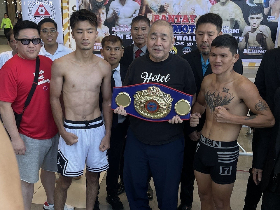 WBF�A�W�AS�t�F�U�[���^�C�g���}�b�`