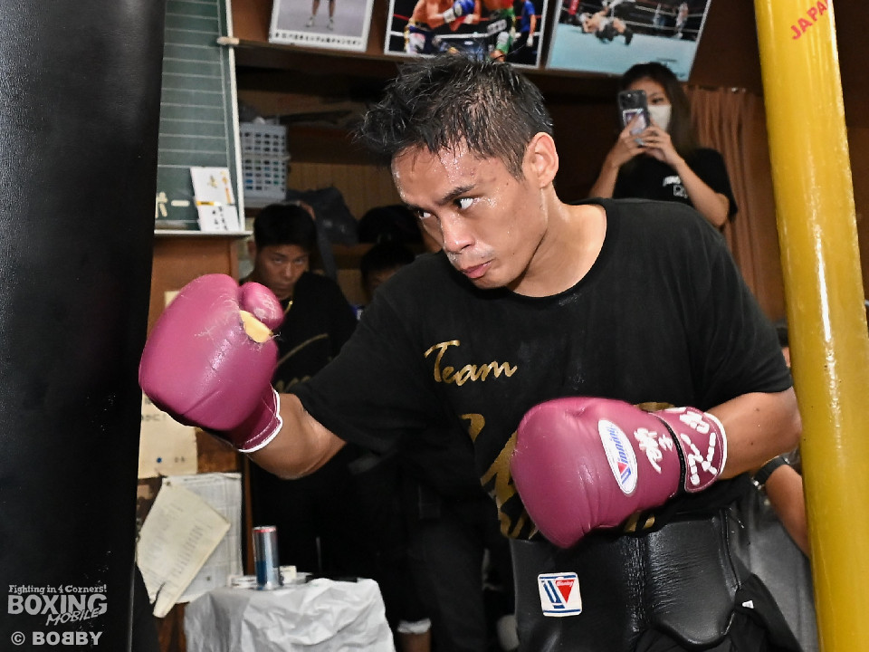 ���c�E�m! ���q(����=44)�̔N�ɐ��E�^�C�g���D���!