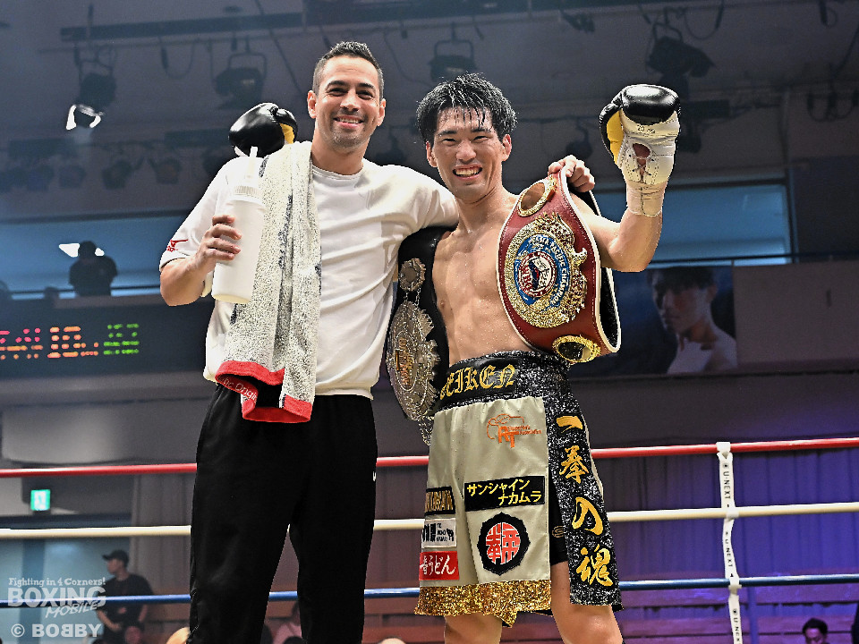 新チャンピオン豊嶋亮太(帝拳)