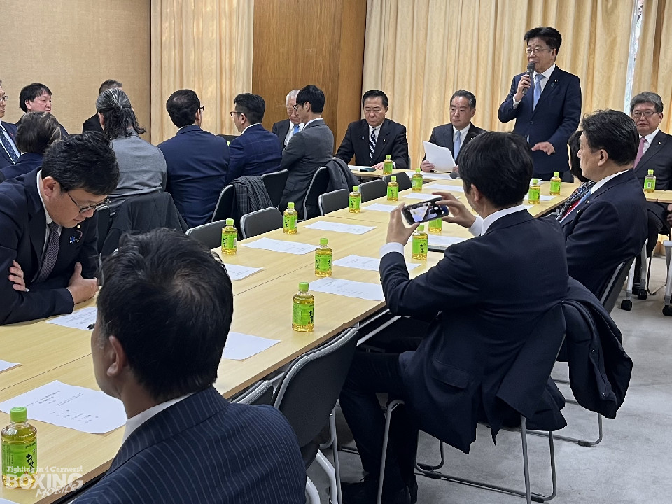 �������M�