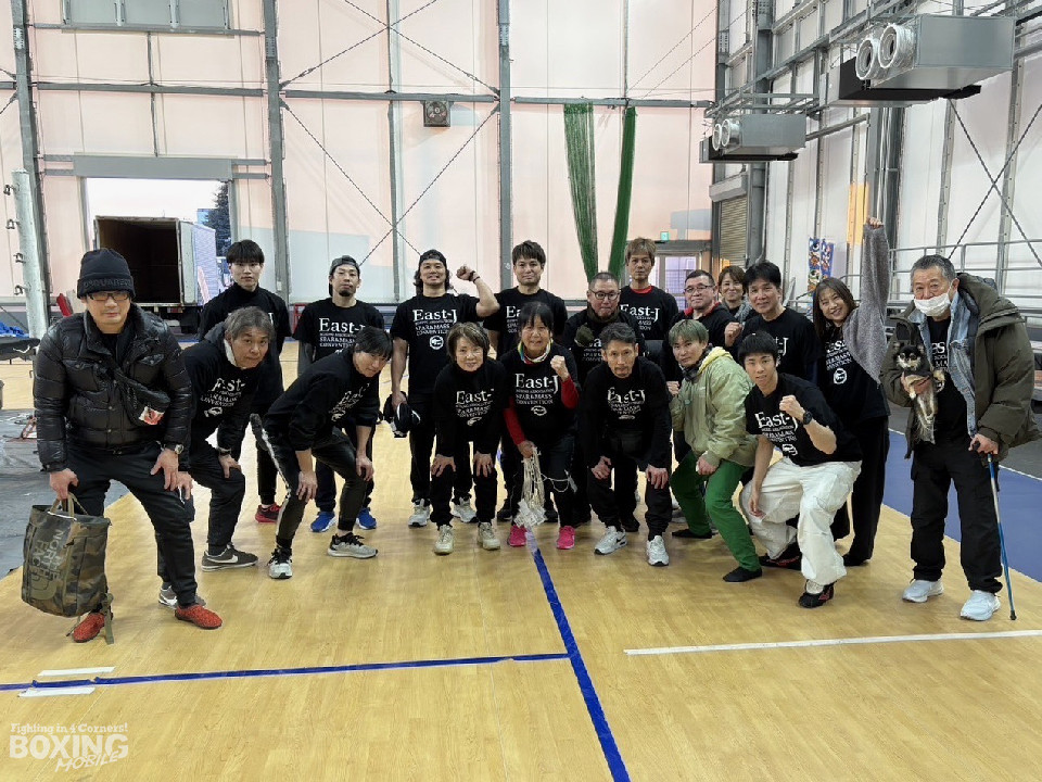 East-J��1��X�p�[&�}�X�{�N�V���O���