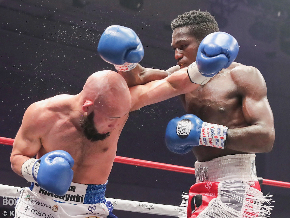 �E�F���^�[��2����