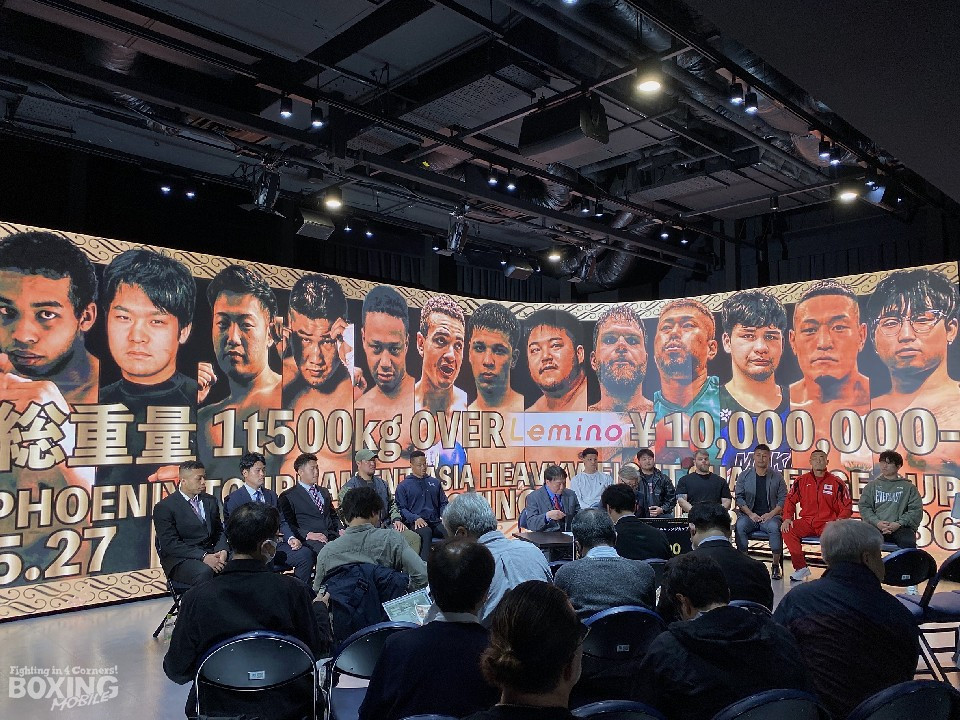 1000���~�g�[�i�����g���J�Â��ꂽ�w�r�[��